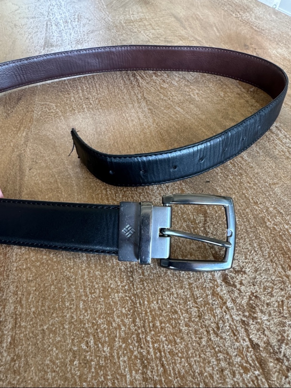 Columbia reversible brown and black Leather Belt with pewter Buckle